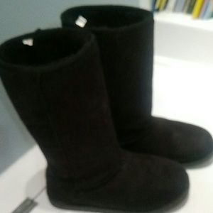 Ugg style boots size 2